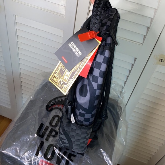 🥳HPx3🎉| Sprayground 🦈 Fiber Optic Light-Show Backpack…🎒 - Picture 5 of 17